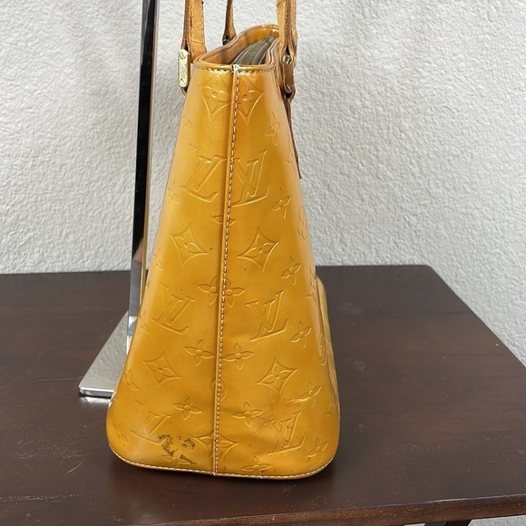 Louis Vuitton Houston Patent Leather Yellow Gold Shoulder Tote Bag Embossed - Picture 3 of 16